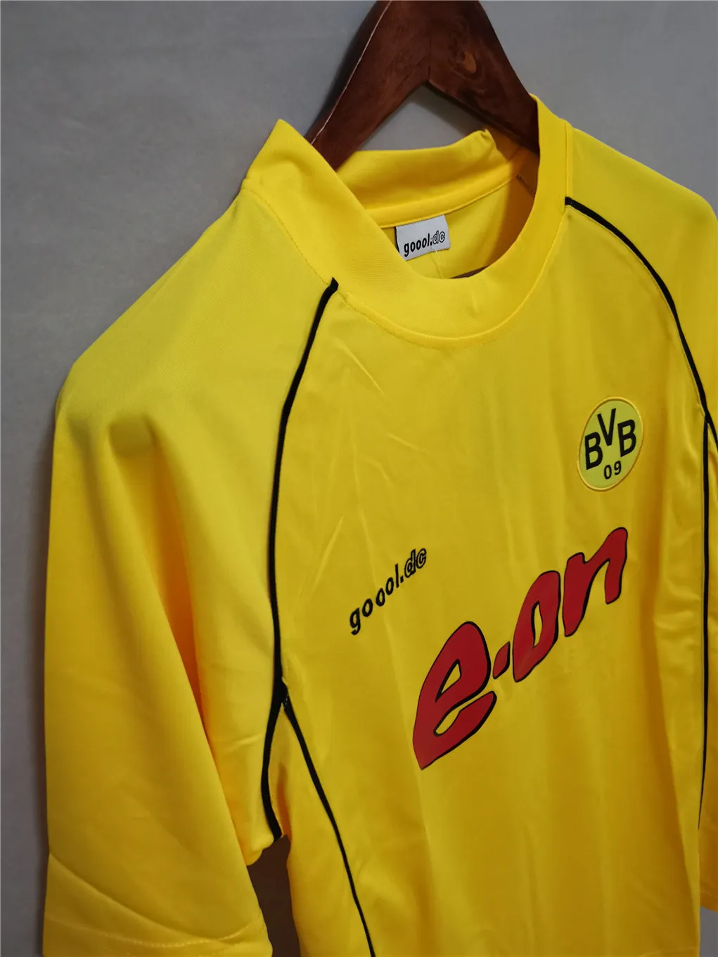 02-23 Borussia Dortmund Retro Local Jersey 6